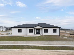 505 Sands Ave, Janesville, IA 50647