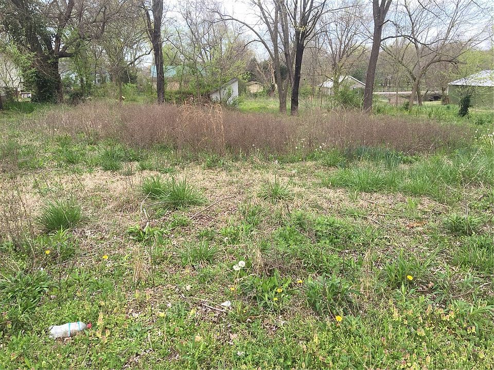 206 Caddie St Berryville AR Zillow