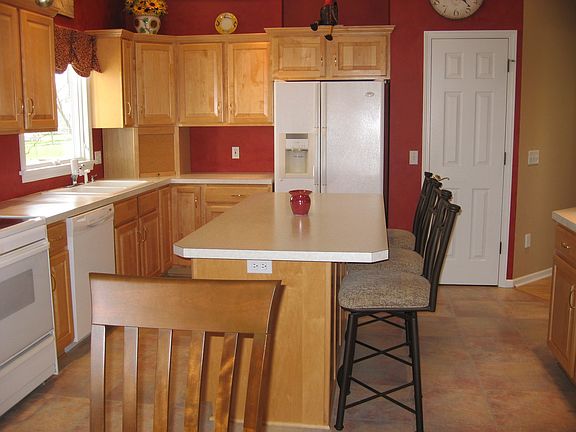 Spacious Kitchen