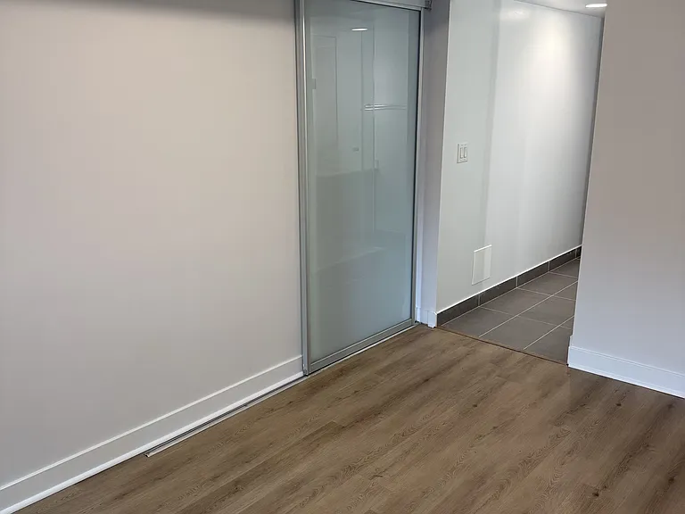 320 Richmond St E #208 — Photo 15