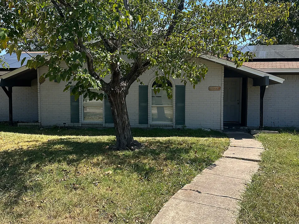 3614 Skyline Dr