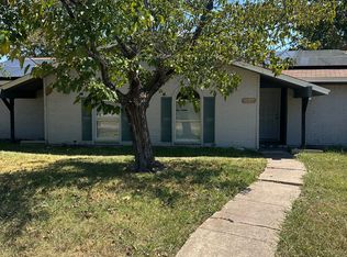 3614 Skyline Dr, Rowlett, TX 75088