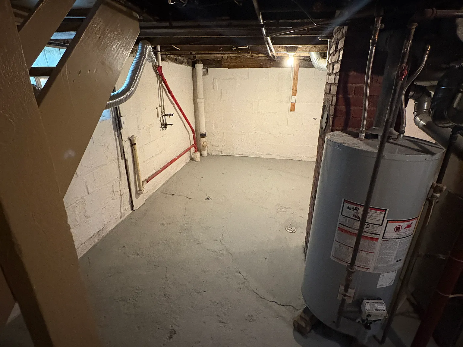 2 bed, 864 sqft, $900 — Photo 2