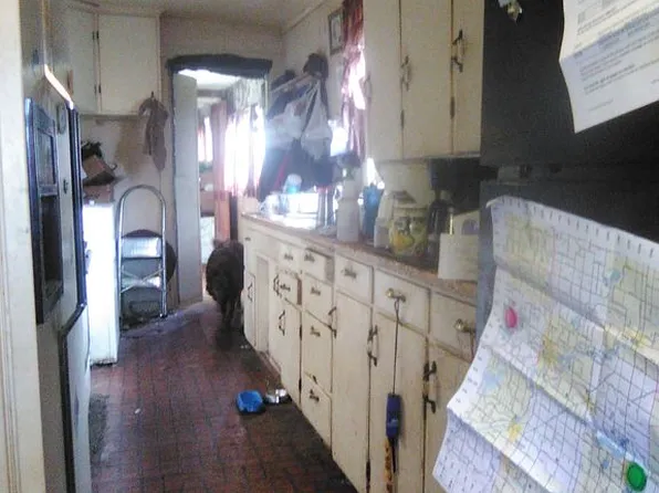 235 E Market St, Centreville, MI 49032