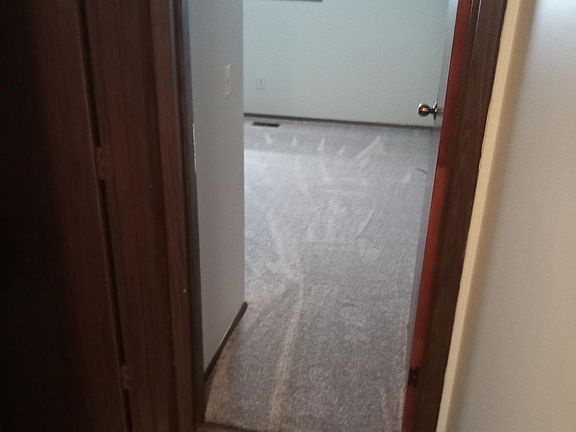 5th image of 449 Bisaillon Ave
