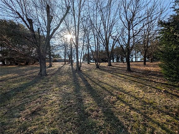 2nd image of 100 Santa Rita Ln