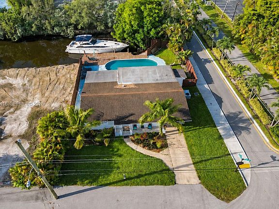 3rd image of 3730 SW 47th Ct