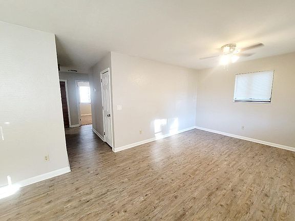 4th image of 303 S Lipona Rd