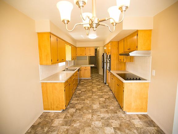 2nd image of 3440 Skyline Dr #A