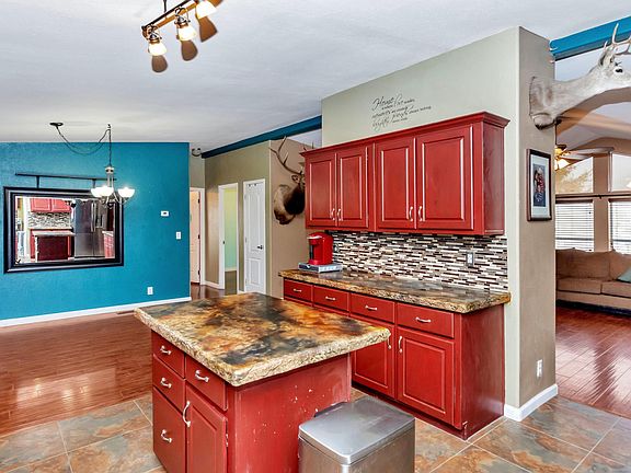 12813 S Hermit Rdprint009027Kitchen