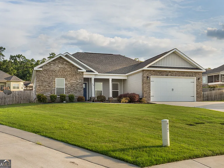 404 Ledford Way — Photo 12