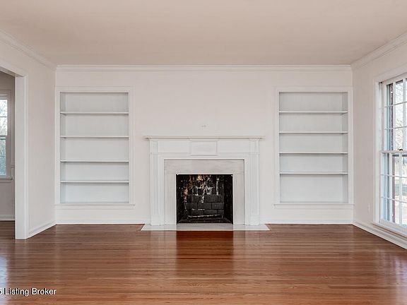 4th image of 8308 Dinah Way