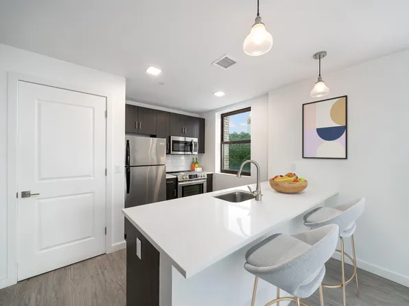 201 Cornelison Avenue image 1 of 10