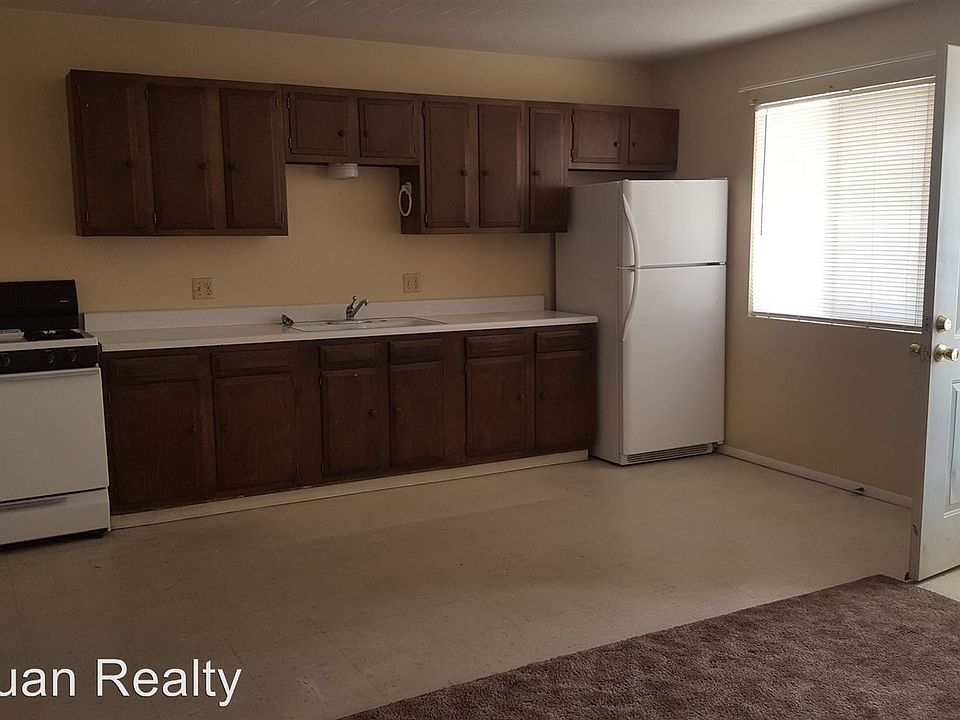 1st image of 716 Brimhall Pl APT 4