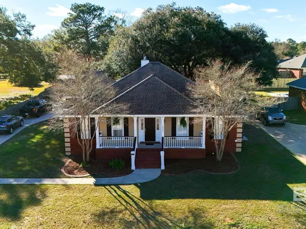 1054 Wakefield Dr E, Mobile, AL 36695