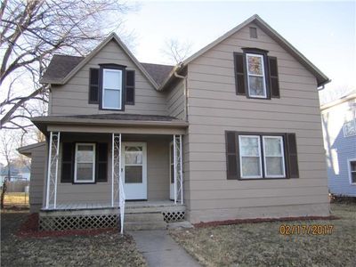 320 W 3rd Ave, Garnett, KS, 66032
