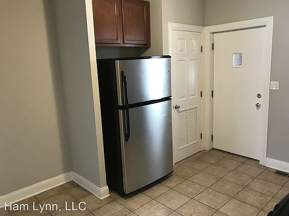 3rd image of 4004 N Hamlin Ave #3800-1E