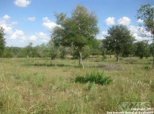 105 Signal Hl, Seguin, TX 78155