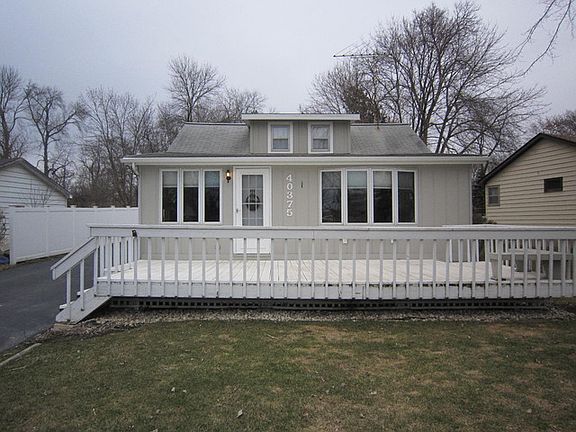 3rd image of 40375 N Lake Blvd