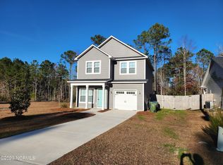 430 Ridgeway Dr, Sneads Ferry, NC 28460