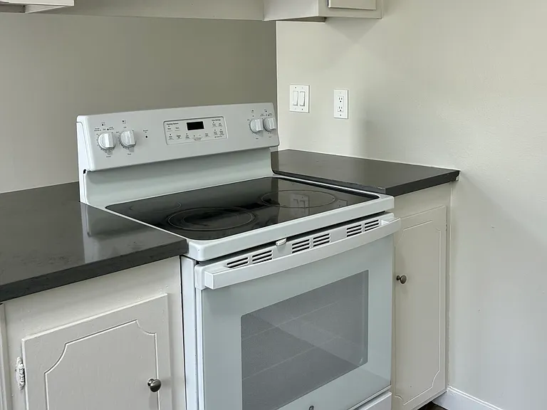 Lampson Park Homes — Photo 43