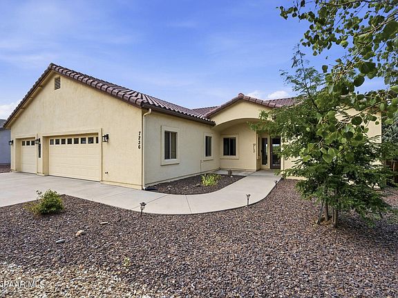 4th image of 7236 N Pinnacle Pass Dr