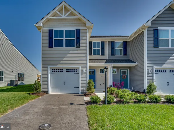 56 Dunster St, Martinsburg, WV 25405