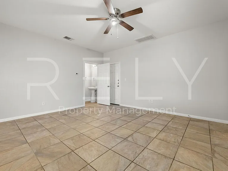 PM2-LH412 Carl Shipp Dr — Photo 7