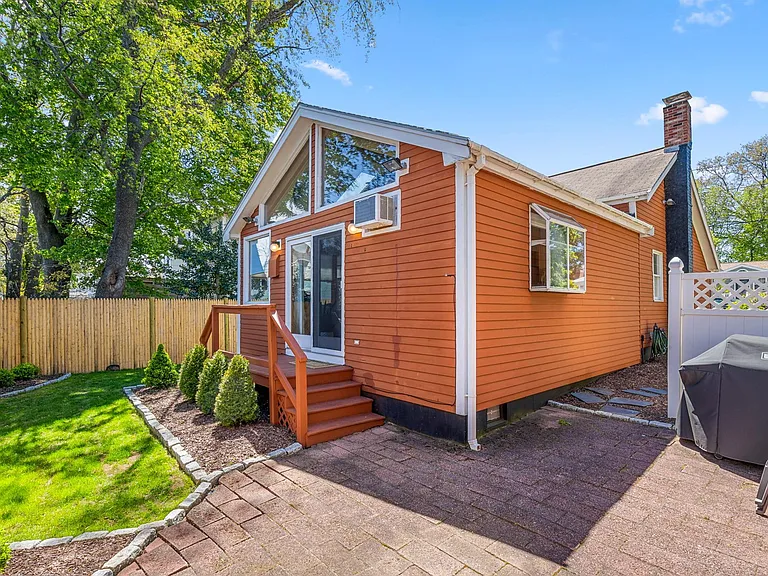 166 Albatross Rd — Photo 5