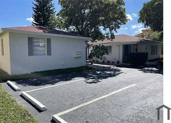 2 bed, 600 sqft, $2,150 — Photo 3