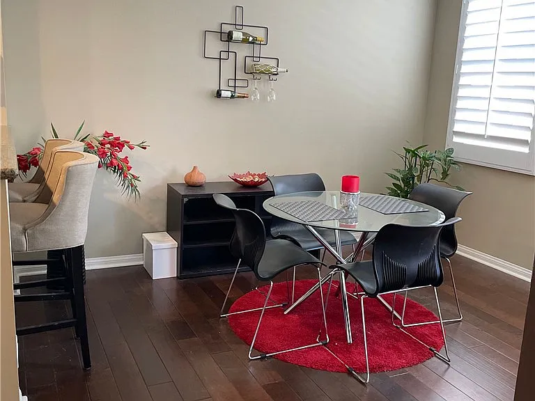 16 Compass Ct — Photo 13