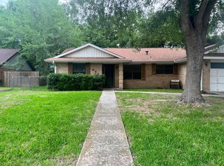 953 Lazy Trl, New Braunfels, TX 78130