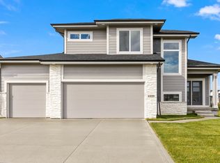 1223 33rd St SE, Altoona, IA 50009