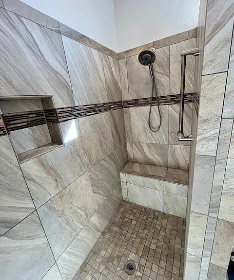 Master walk in shower