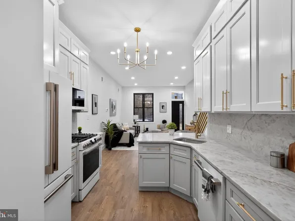 1630 N Patton St, Philadelphia, PA 19121