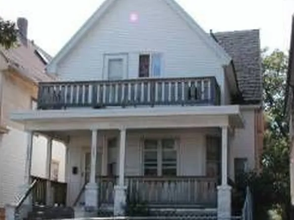 1905 N 32nd St, Milwaukee, WI 53208