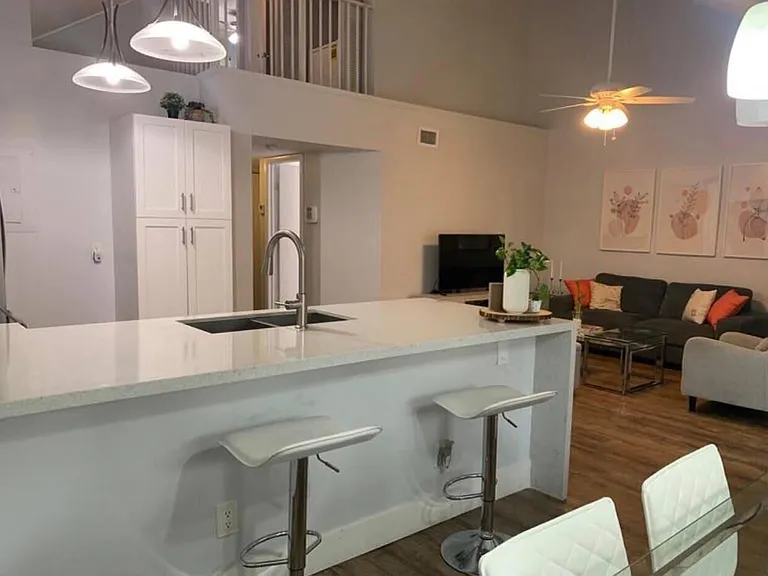832 NW 92nd Ave — Photo 8