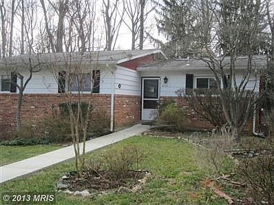 2nd image of 8713 Susanna Ln