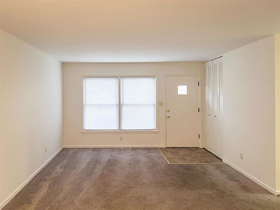 2nd image of 2923 Cheyenne Dr