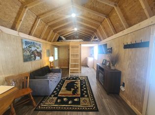 799 Coal Hollow Rd, Manchester, KY 40962