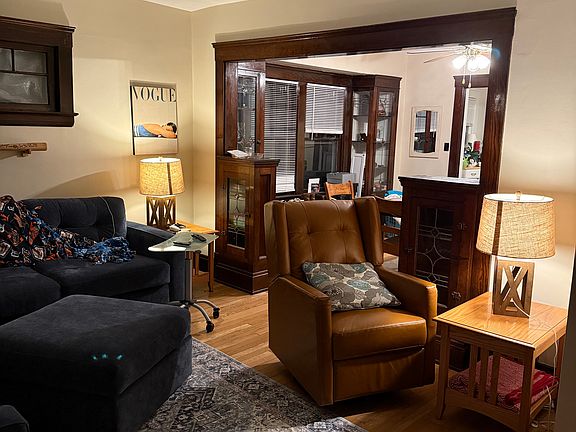 2nd image of 10419 Almira Ave