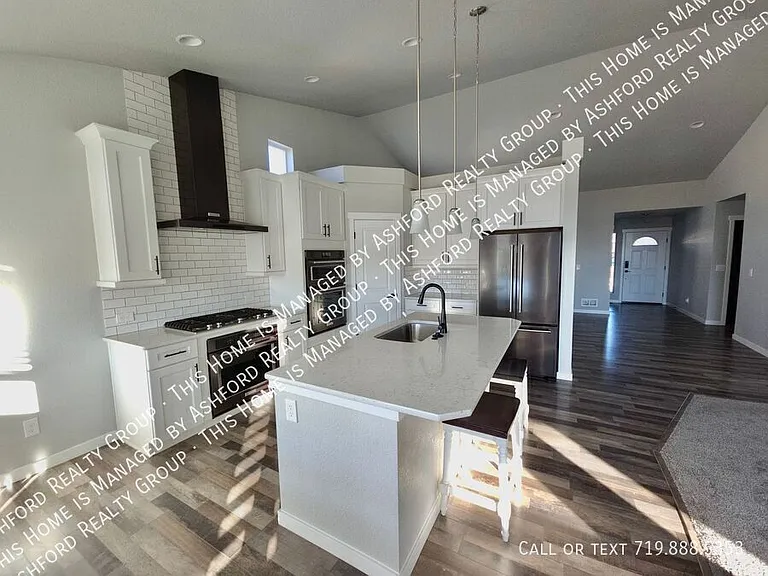 16596 Hallmark Trl — Photo 6