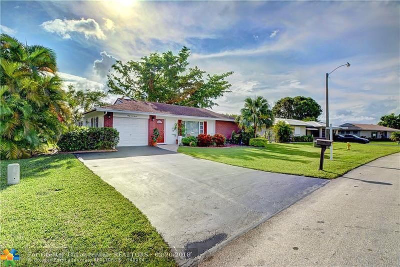 1st image of 6611 NW 98th Ave