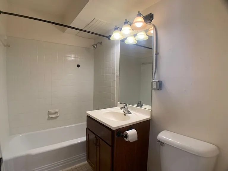 2633 Division St N ( Building A ) — Photo 9