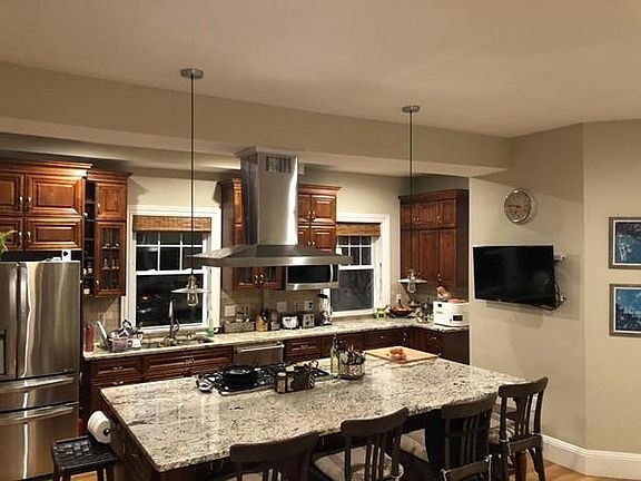 3rd image of 109 Walnut St #108