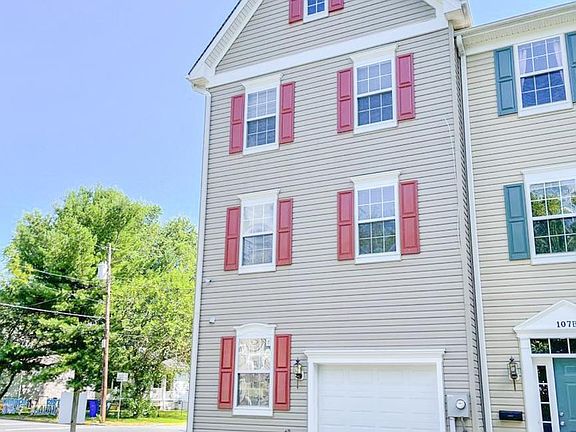 3rd image of 107A Burck St #A