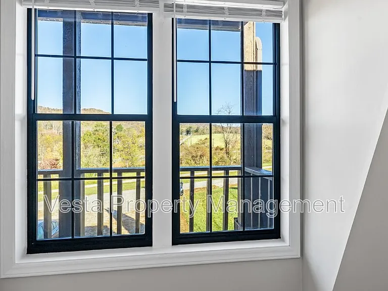 588 Ray Hill Rd #A — Photo 49