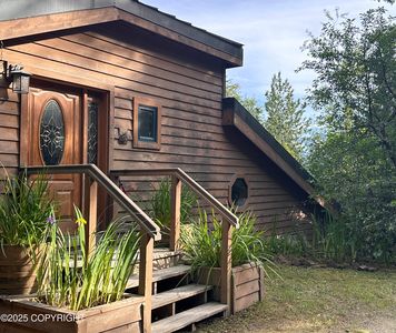 944 Young Rd, Haines, AK, 99827