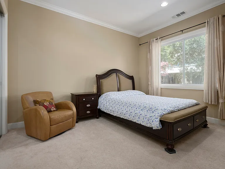 3272 Ashbourne Cir — Photo 28