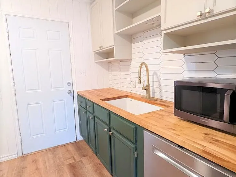 2113 Churchill Way — Photo 16